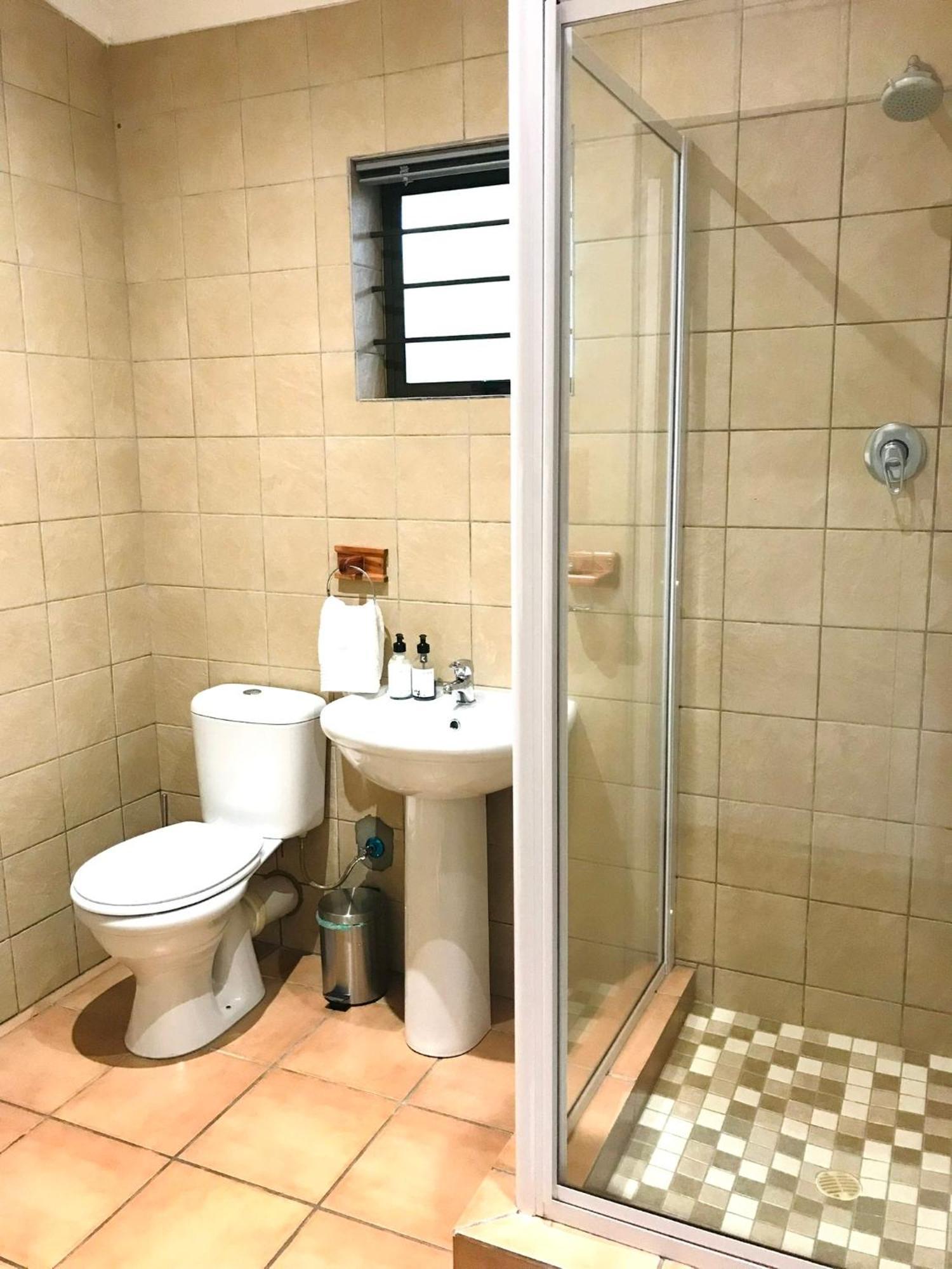 10Vdw Self Catering Apartments 杜班维尔 外观 照片
